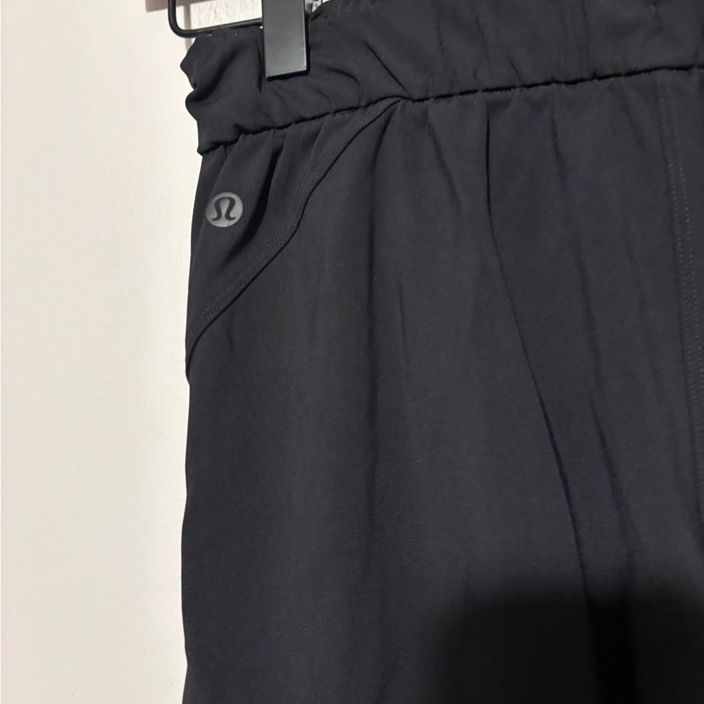 Lululemon Workwear Casual Stretch High-Rise Pants Size 2 - Picture 4 of 5